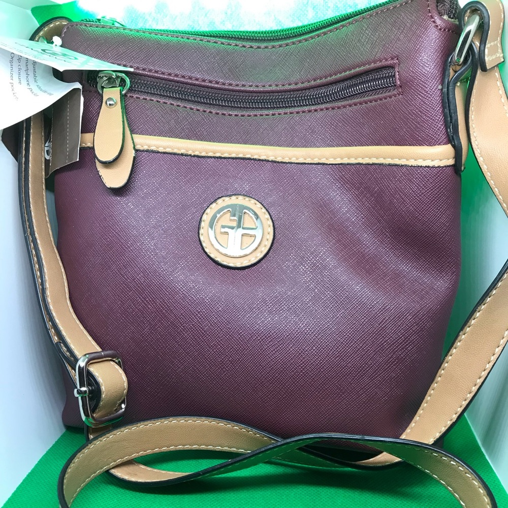 Giani Bernini Saffiano